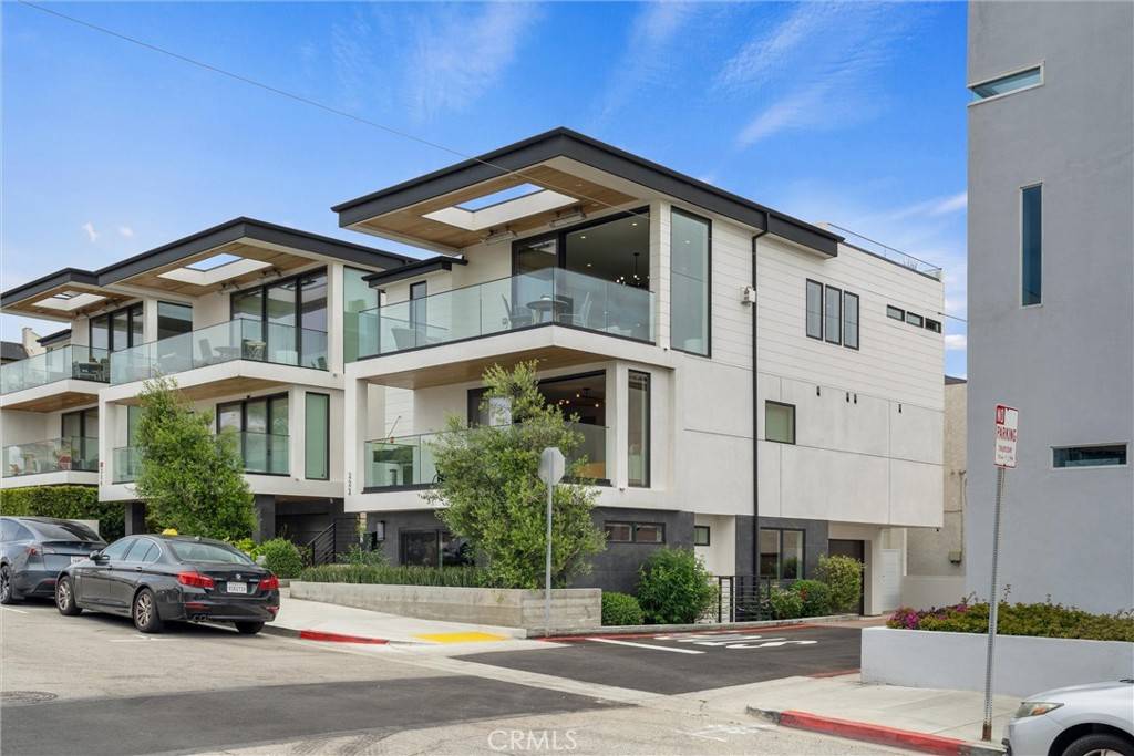 Hermosa Beach, CA 90254,222 2nd ST