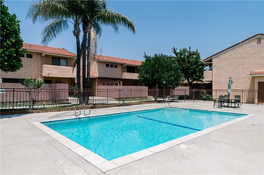 North Hollywood, CA 91606,6525 Cleon AVE #10