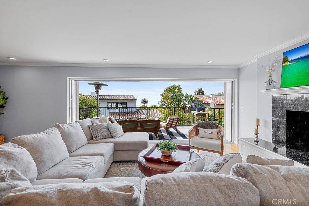 Palos Verdes Estates, CA 90274,1609 Via Montemar