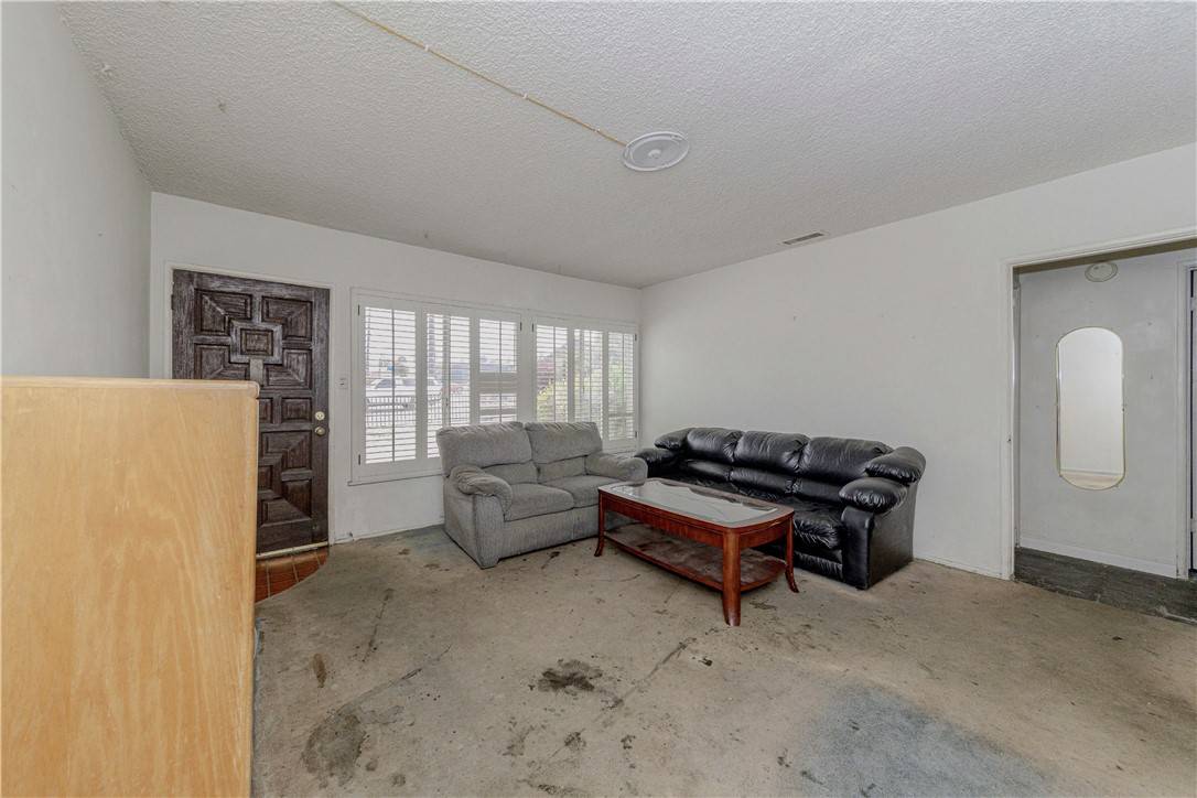 Redondo Beach, CA 90278,2407 Fisk LN