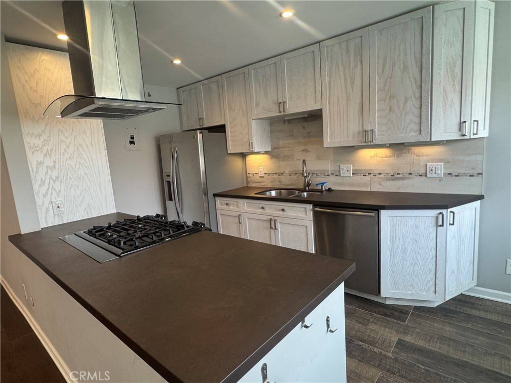 Hermosa Beach, CA 90254,1720 Ardmore AVE #223