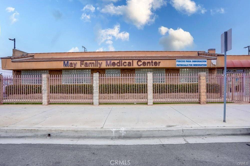 Compton, CA 90221,1105 N Chester AVE