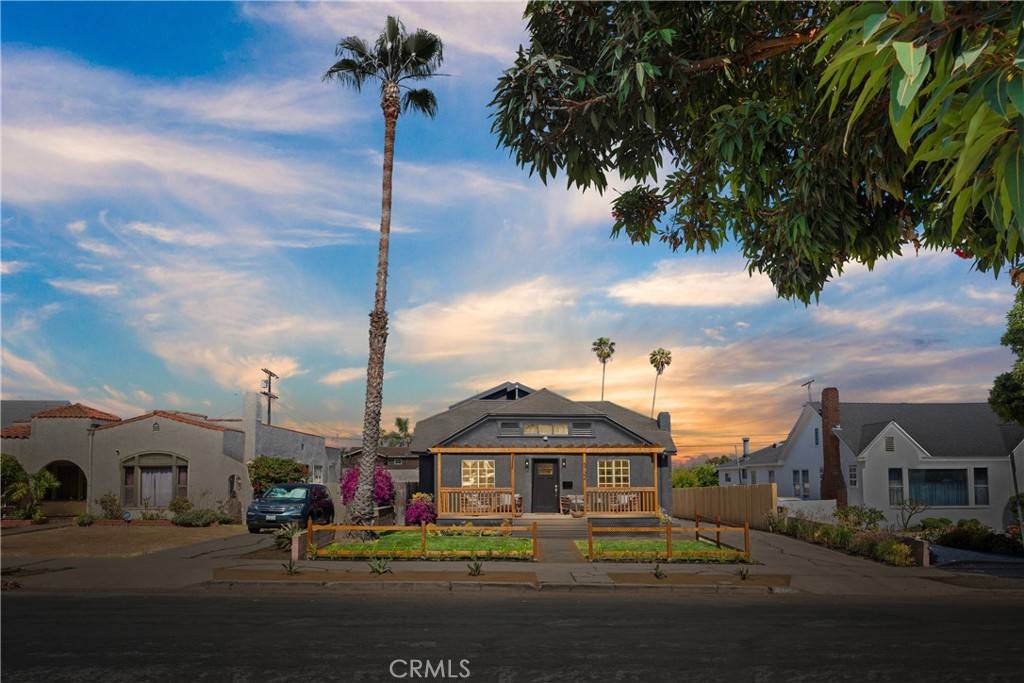 Los Angeles, CA 90043,5732 Hillcrest DR