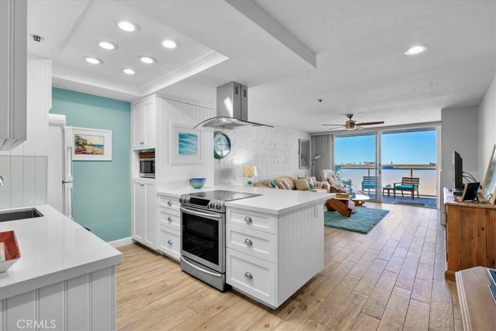 Redondo Beach, CA 90277,615 Esplanade #504