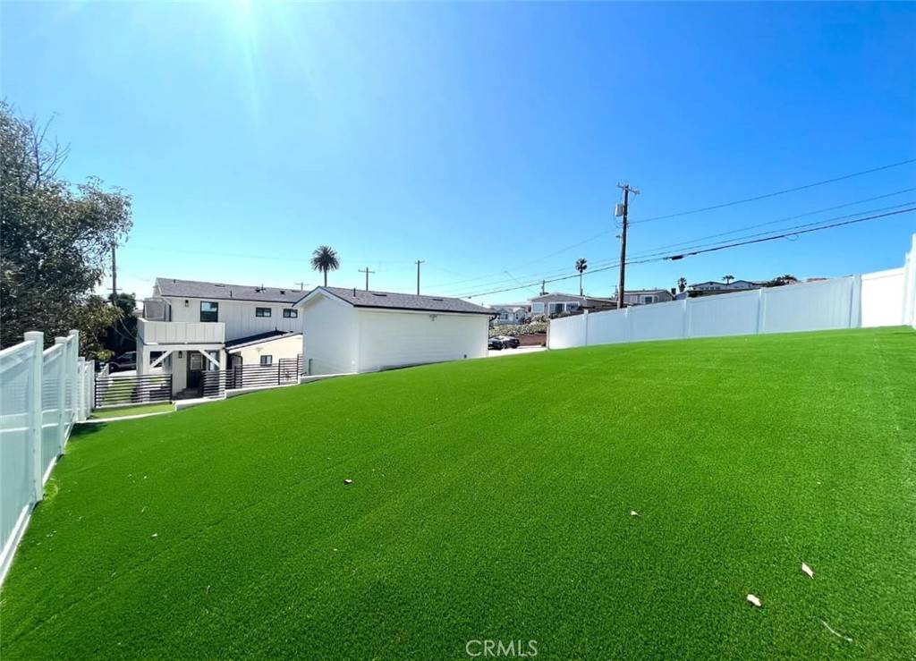 San Pedro, CA 90731,624 W 38th ST