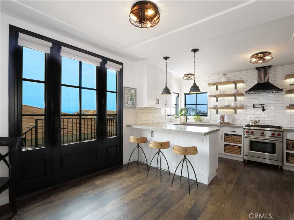 Manhattan Beach, CA 90266,229 Marine Place