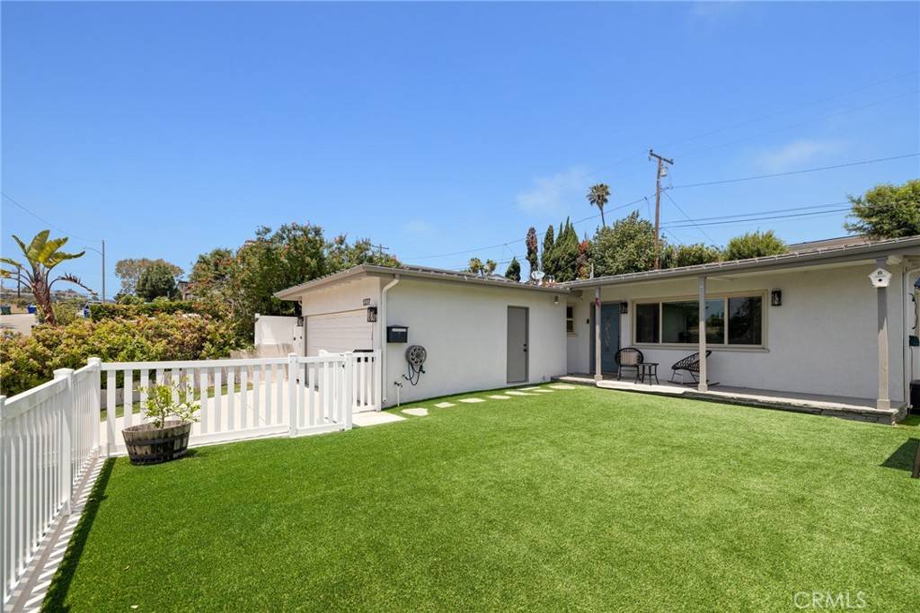 Manhattan Beach, CA 90266,1337 Curtis AVE