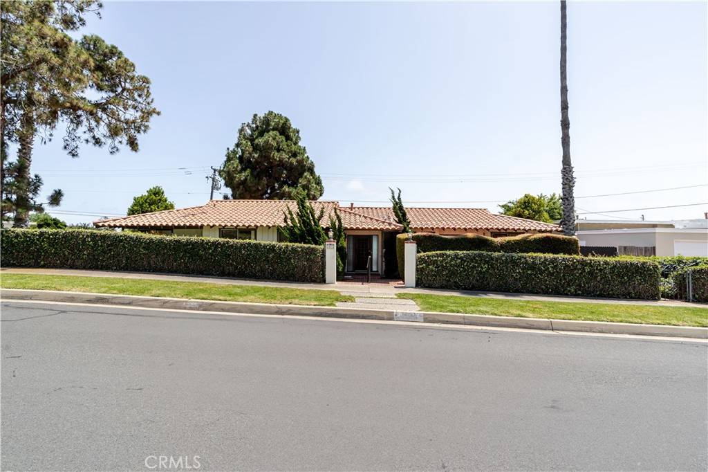 Rancho Palos Verdes, CA 90275,3904 Exultant DR