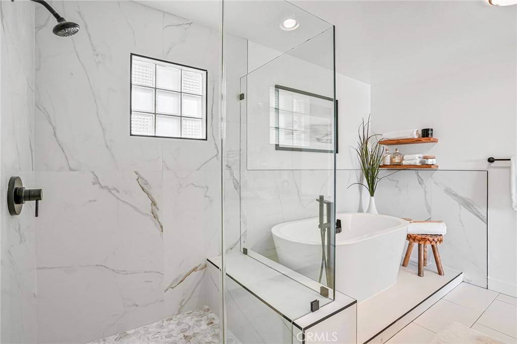 Manhattan Beach, CA 90266,4216 Highland Avenue #B