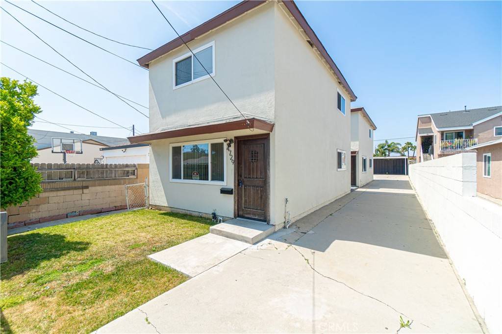 Lawndale, CA 90260,4729 W 152nd ST