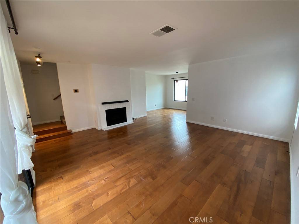 Torrance, CA 90503,3715 Emerald ST #H