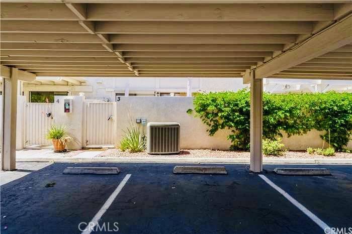 Palm Springs, CA 92264,6105 Montecito DR #5