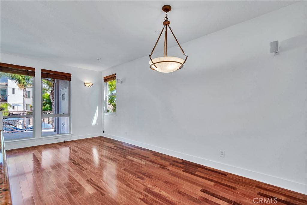 Hawthorne, CA 90250,5506 W 149th PL #10