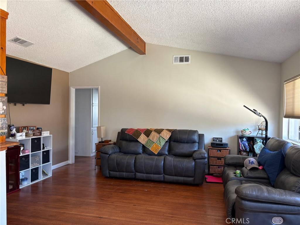 Torrance, CA 90503,21510 Linda DR
