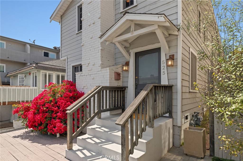 Manhattan Beach, CA 90266,525 Manhattan Beach BLVD