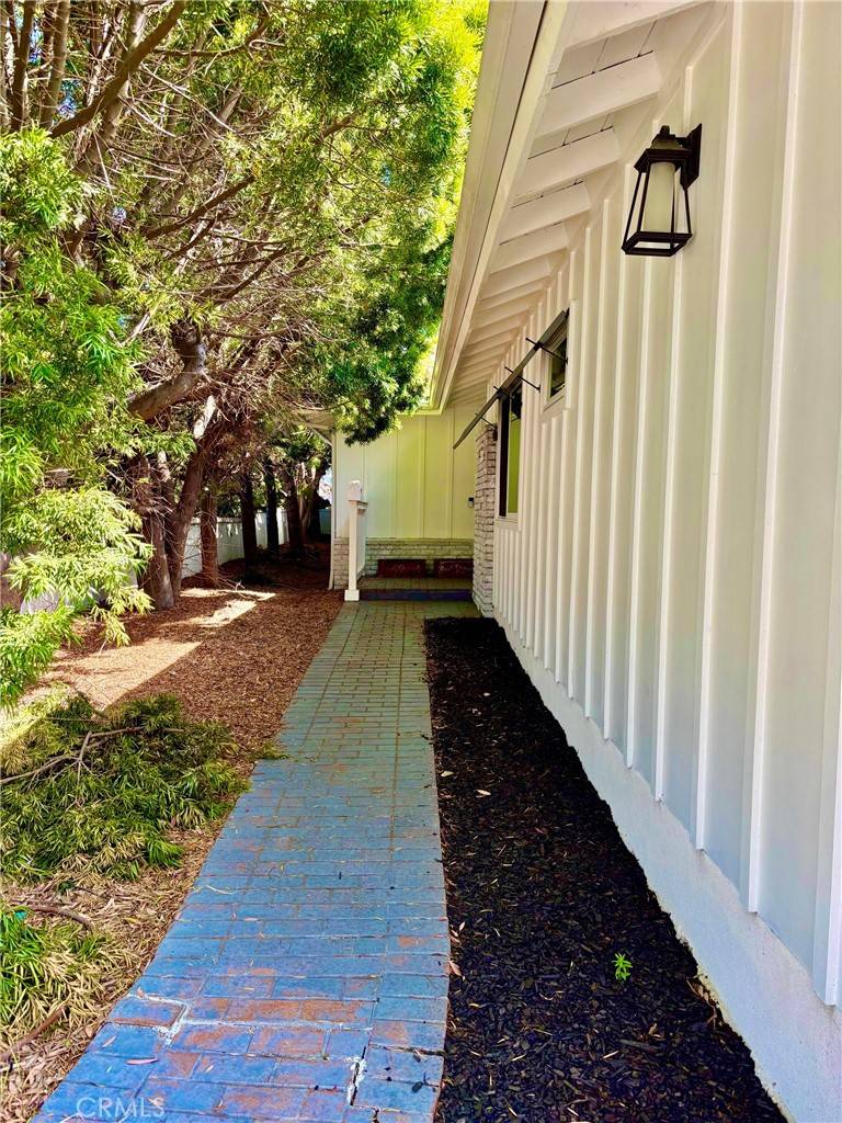 Manhattan Beach, CA 90266,1856 9th ST