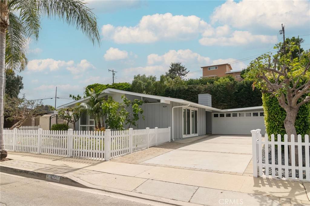 Manhattan Beach, CA 90266,439 S Prospect AVE