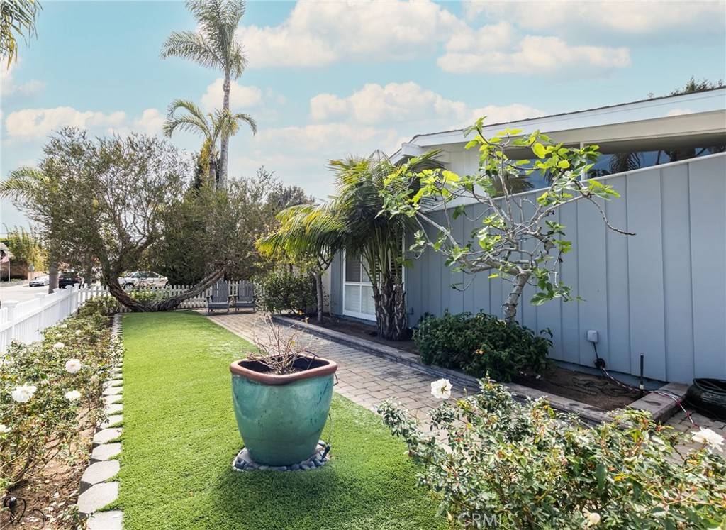 Manhattan Beach, CA 90266,439 S Prospect AVE
