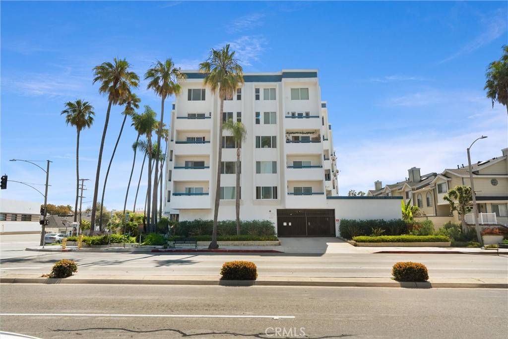 Redondo Beach, CA 90277,200 S Catalina AVE #102