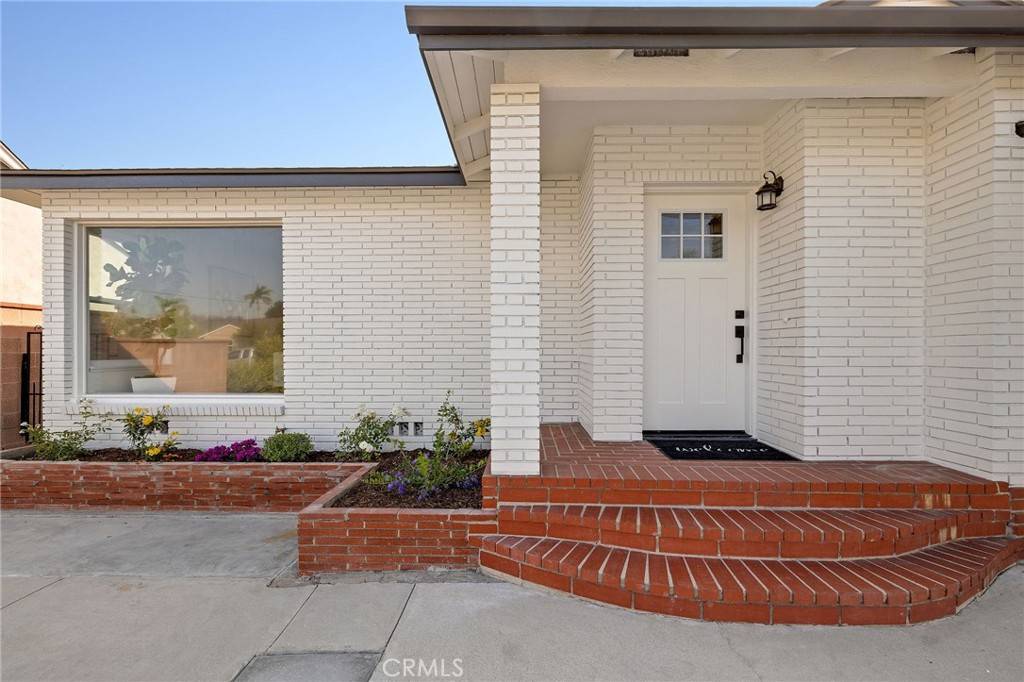 Downey, CA 90240,7214 Finevale DR