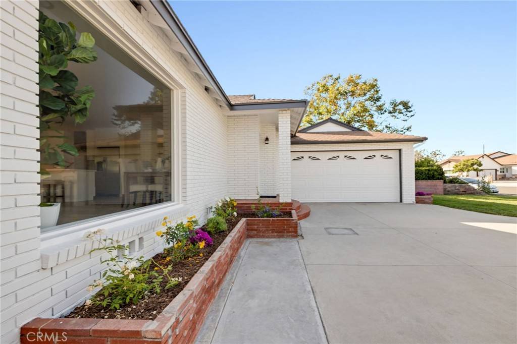 Downey, CA 90240,7214 Finevale DR