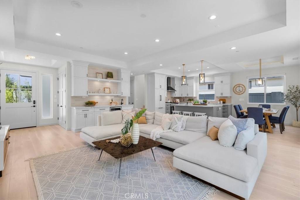 Redondo Beach, CA 90278,2117 Marshallfield Lane #B