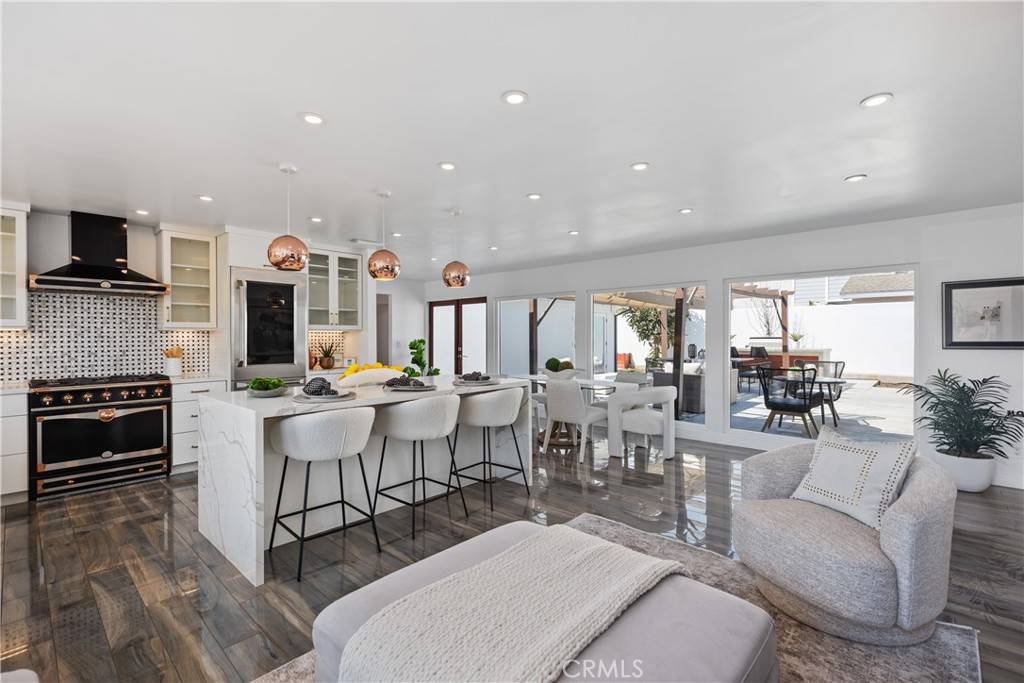 Costa Mesa, CA 92627,496 E 16th