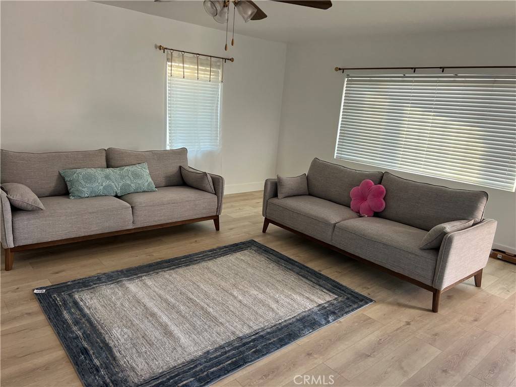 San Pedro, CA 90731,883 W Crestwood ST