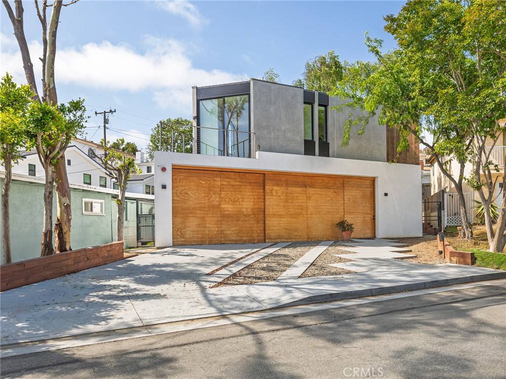 El Segundo, CA 90245,512 Sierra PL