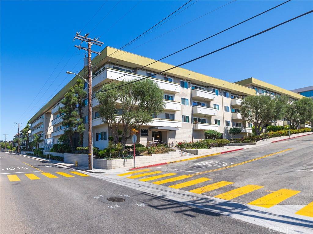 Hermosa Beach, CA 90254,1600 Ardmore AVE #411