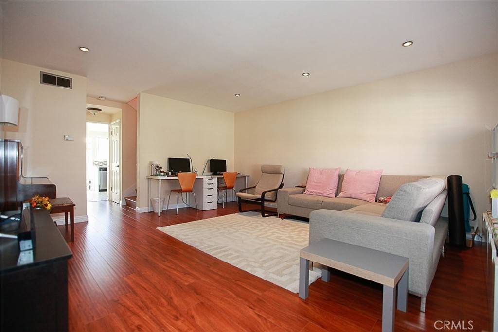 Rancho Palos Verdes, CA 90275,27934 Ridgebrook CT