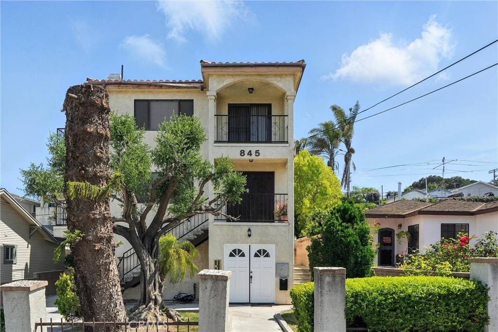 San Pedro, CA 90731,845 W 19th ST #3