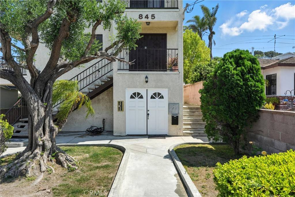 San Pedro, CA 90731,845 W 19th ST #3