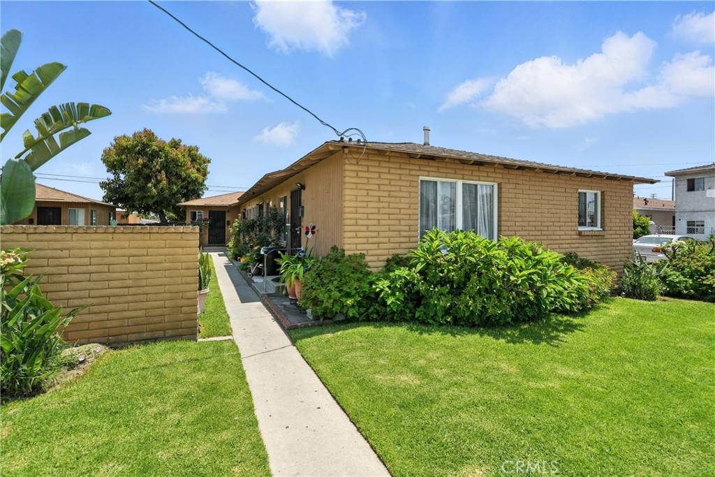 Wilmington, CA 90744,424 Island AVE