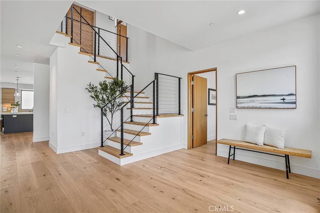 Redondo Beach, CA 90277,1003 S Prospect Ave