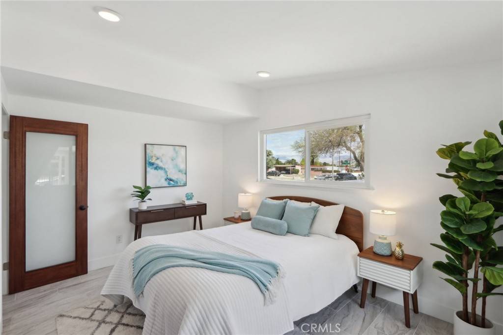 Palm Springs, CA 92262,845 W Gateway Drive