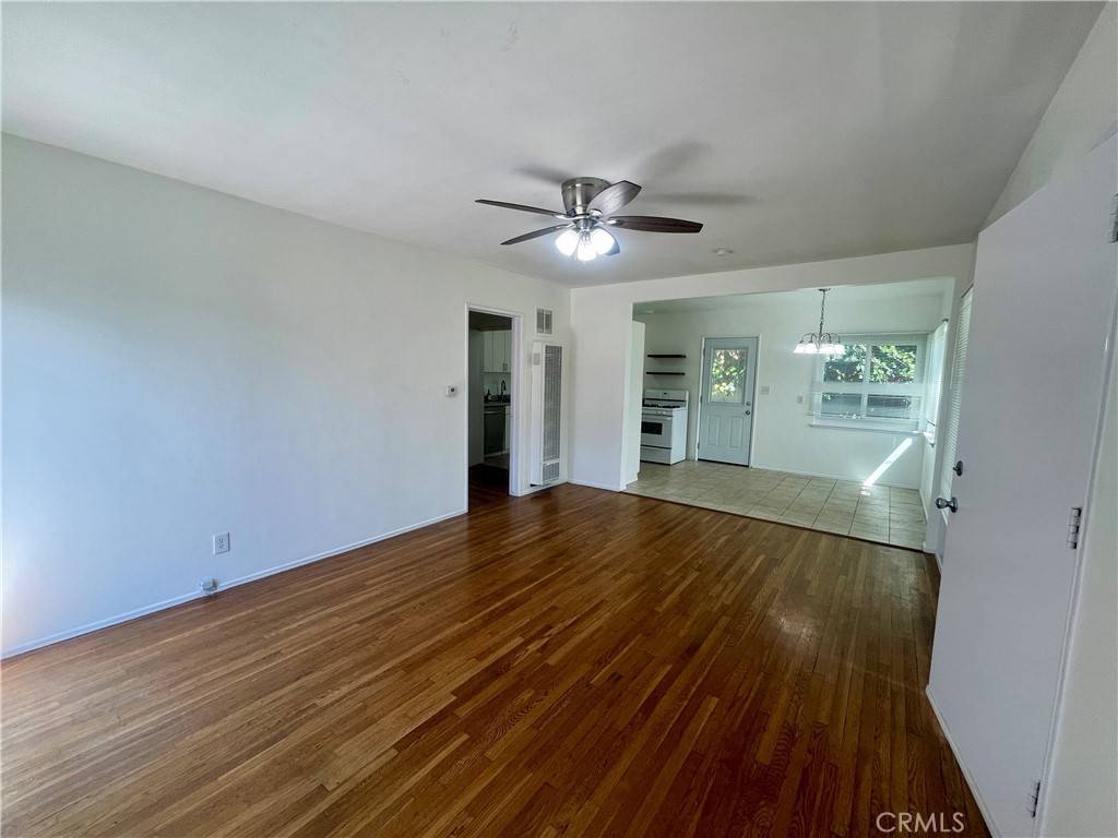 Redondo Beach, CA 90278,2904 Fisk LN