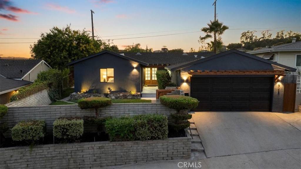 Los Angeles, CA 90042,923 Larker AVE