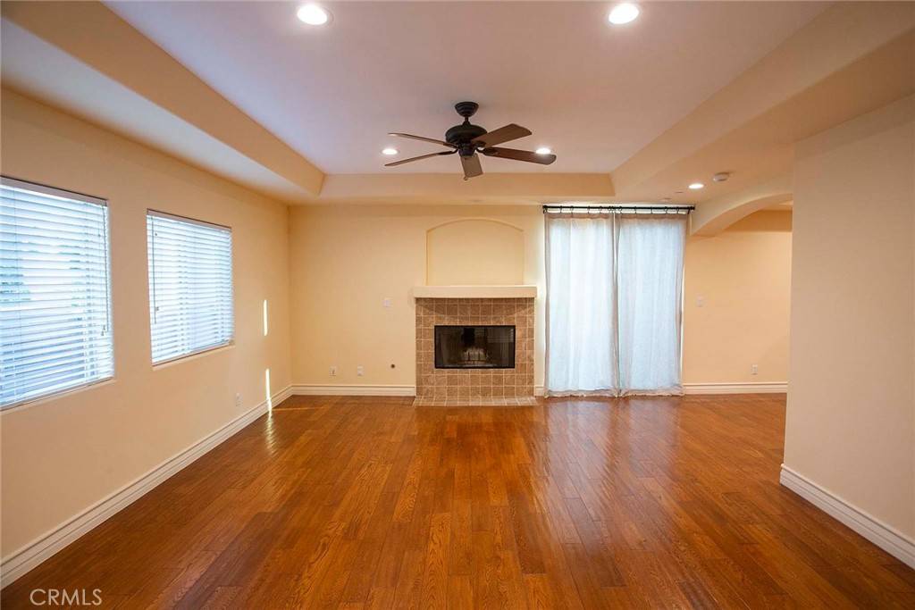 Redondo Beach, CA 90278,1814 Belmont LN #B