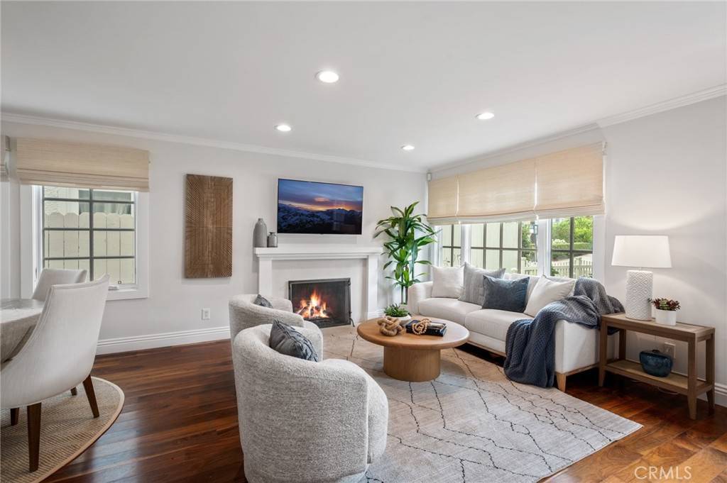 Manhattan Beach, CA 90266,1417 Pine AVE