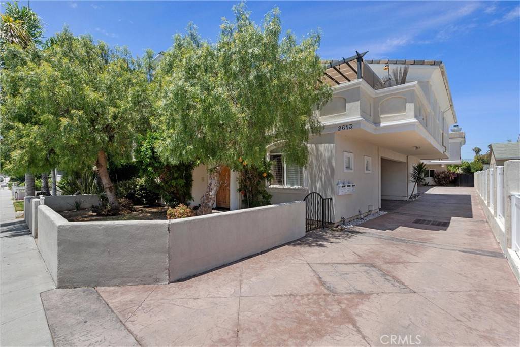 Redondo Beach, CA 90278,2613 Carnegie Lane #B