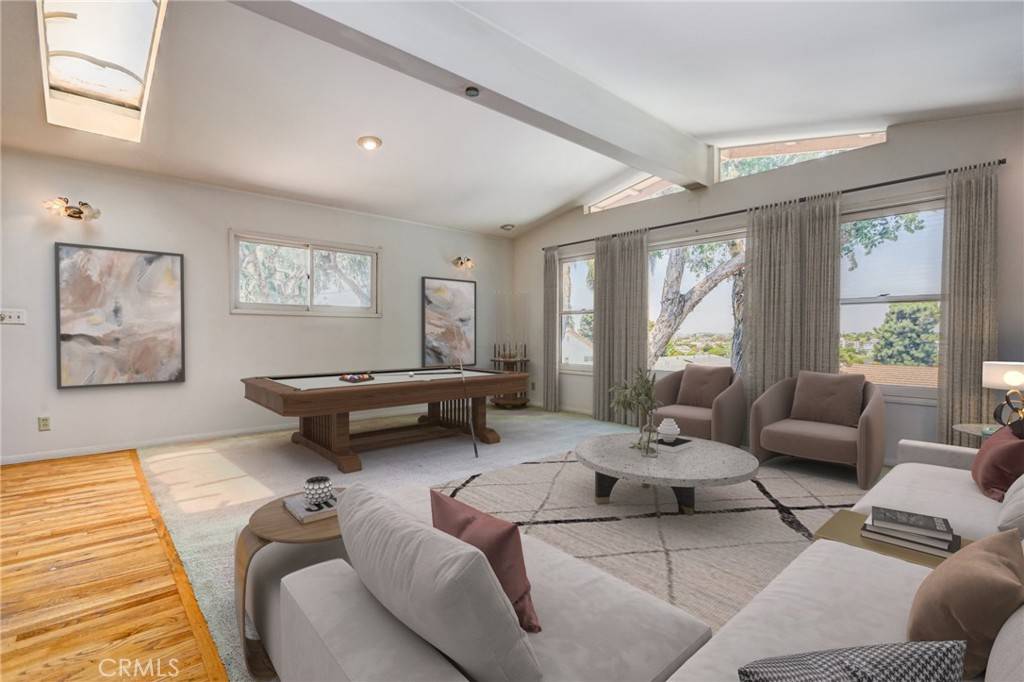Redondo Beach, CA 90277,660 Calle Miramar