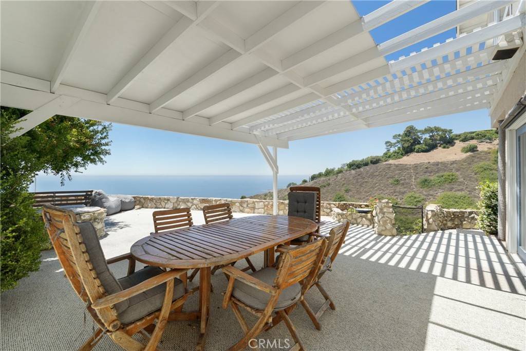 Rancho Palos Verdes, CA 90275,3666 Greve DR