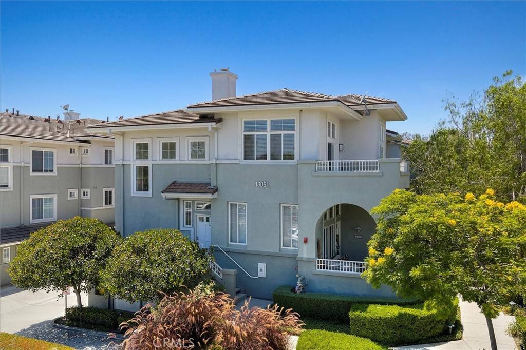 Huntington Beach, CA 92648,18051 Joyful LN #201