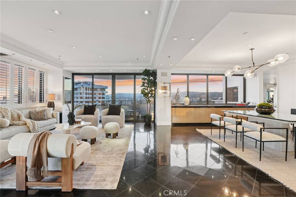 Los Angeles, CA 90024,10560 Wilshire BLVD #1805