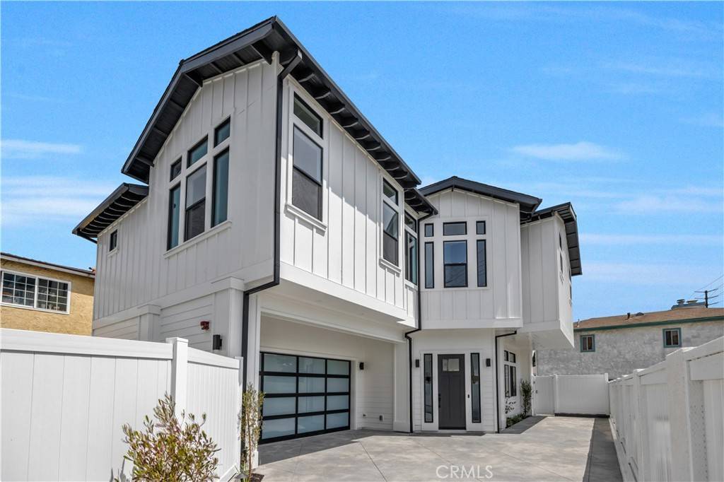 Redondo Beach, CA 90278,2102 Marshallfield LN #B