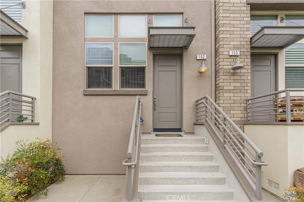 Hawthorne, CA 90250,5439 Strand #102