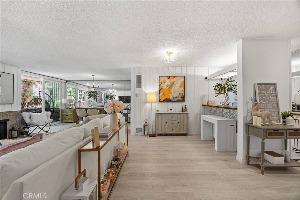 Culver City, CA 90230,6315 Green Valley CIR #100