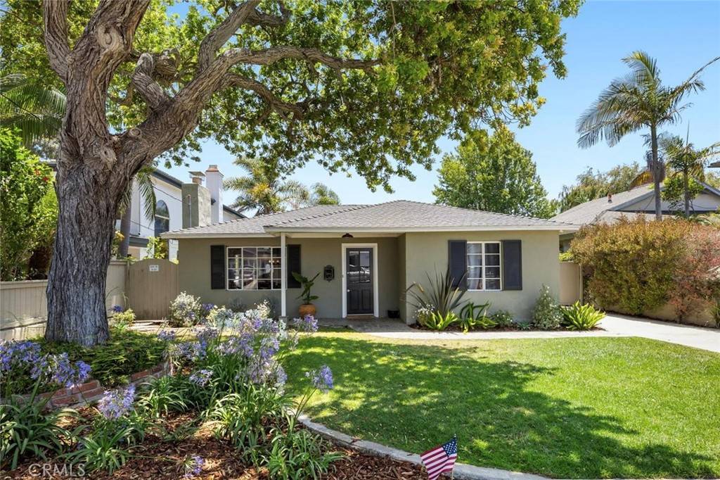 Manhattan Beach, CA 90266,1544 3rd ST