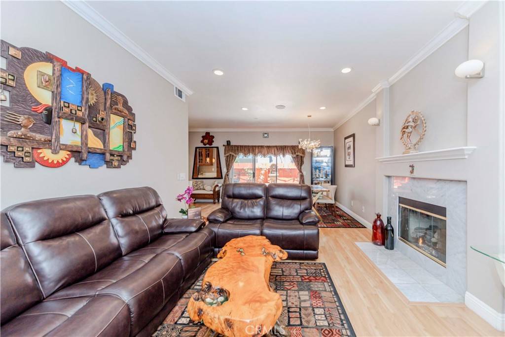 Harbor City, CA 90710,1329 Shadowbrook